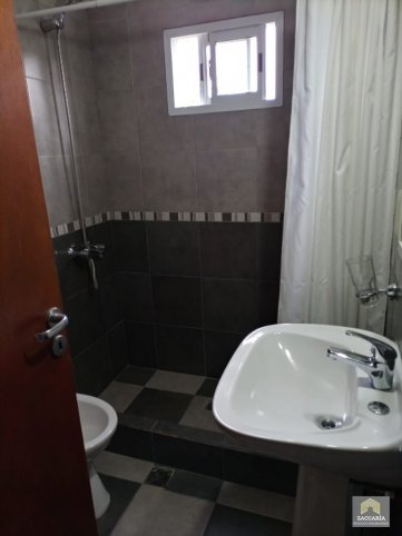 Casa en ph interna, 94m², 2 dorm, 2 baños, garage para 2