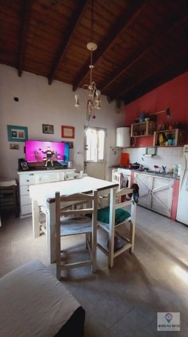 Casa en Las Ampolas 1800, 3 dorm, 1 baño, garage