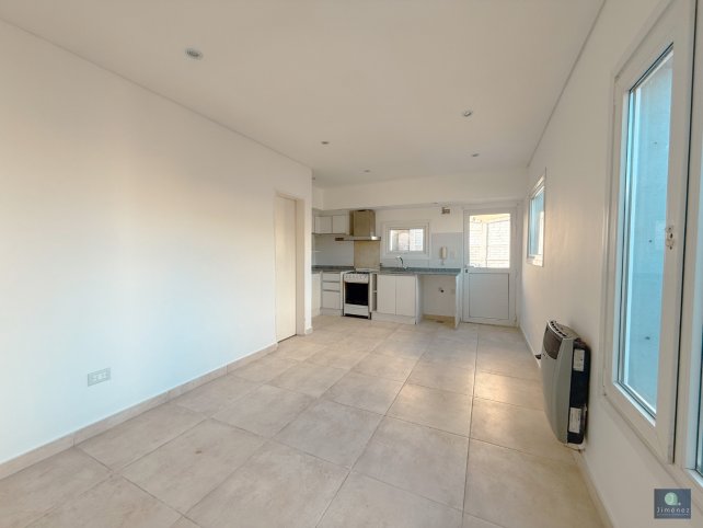 Depto 1 dorm, 64m² con cochera — Primera Junta