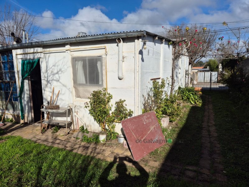 Casa 2 dorm, 50m² en Cabral 1811