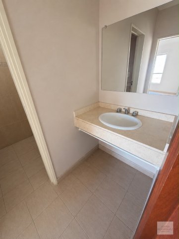 Depto 1 dorm, 55m² con cochera y ascensor — Las Heras