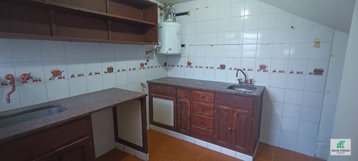 Depto 2 dorm, 70m² con garage — Semi céntrico