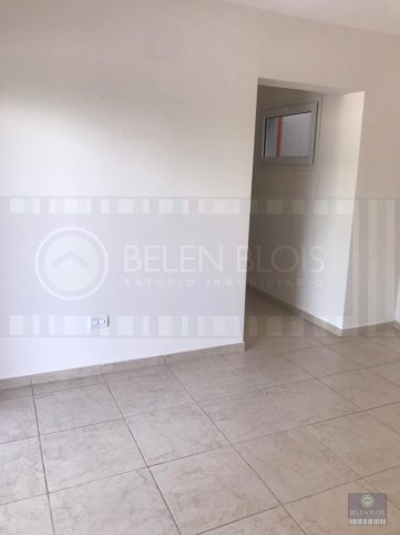 Depto 1 dorm, 50m² en 1er piso con cochera — Moreno al 1200