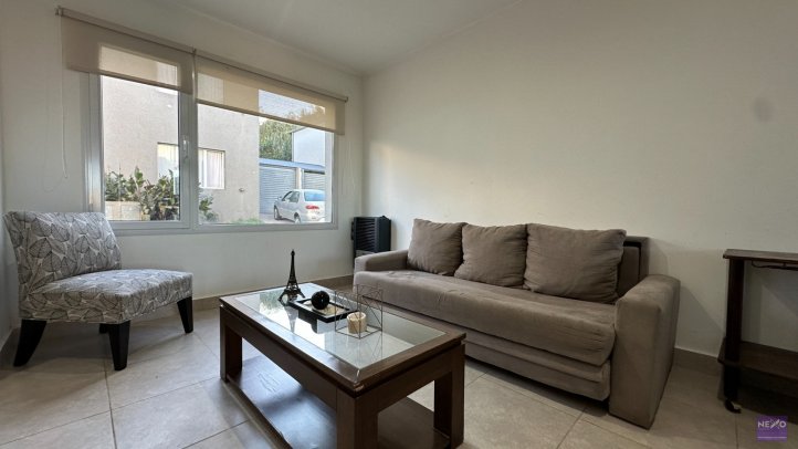 Depto 3 ambientes con patio + cochera, 70m² — Arenales 650