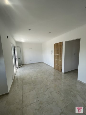 Depto 1 dorm, 48m² en 4 de abril y Constitucion con cochera