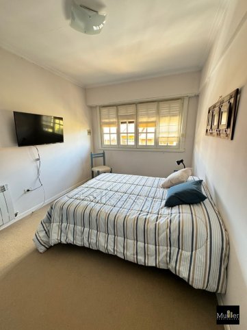 Casa 4 dorm, 387m² con garage — Belgrano al 1600