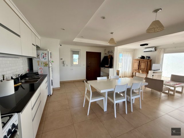 Casa 3 dorm, 165m² en Los Ciruelos — Apta Crédito