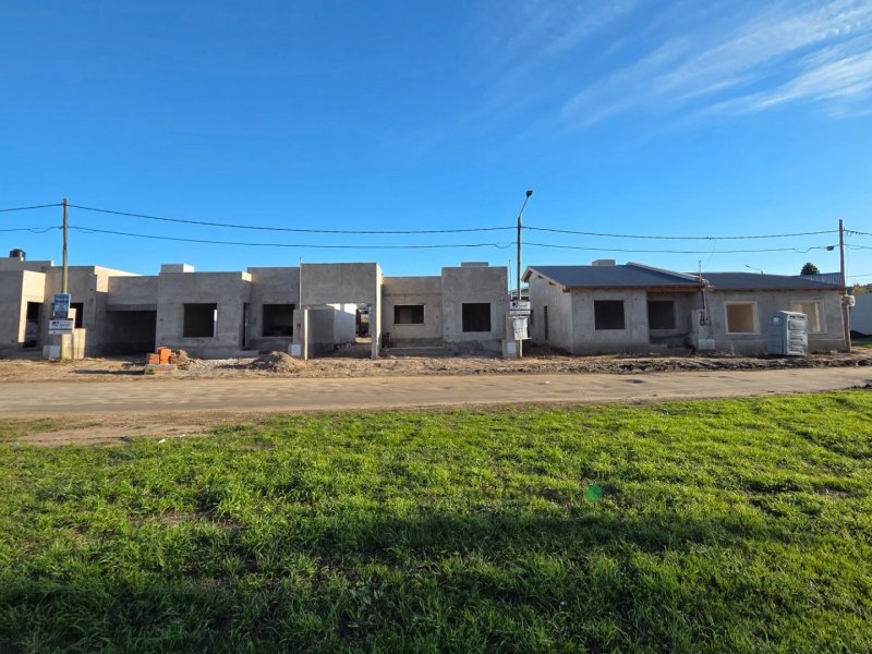 Casa a estrenar 3 dorm, 124.5m² con garage — Riato