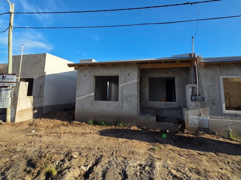 Casa a estrenar 3 dorm, 124.5m² con garage — Riato