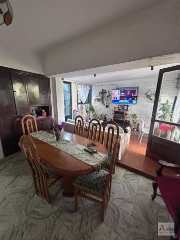 Casa en Venta 9 de Julio 121, 213m², 4 dormitorios, 3 baños, cochera