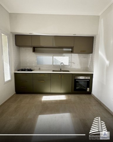 Casa totalmente renovada, 2 dorm, 85m² — Constitución 1533