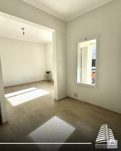 Casa totalmente renovada, 2 dorm, 85m² — Constitución 1533