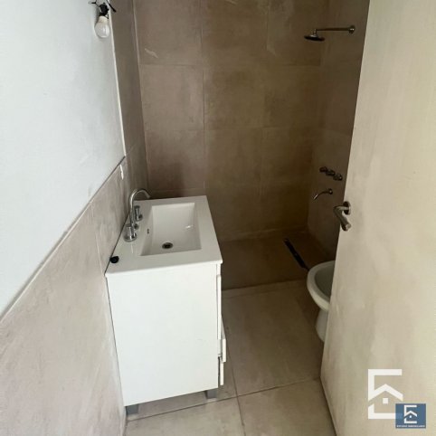 Casa en Venta 14 de Julio 1600, 3 dorm, 1 baño, garage