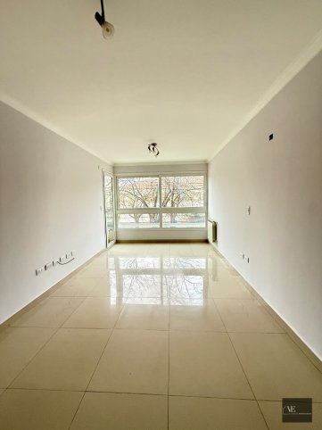 Depto 2 dorm, 73m² con cochera — Santamarina
