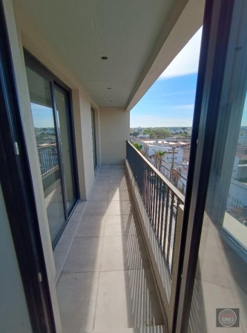 Depto 2 dorm, 82m² a estrenar con cochera — Uriburu 1032