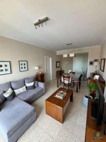 Depto 3 dorm, m² con cochera — Centro
