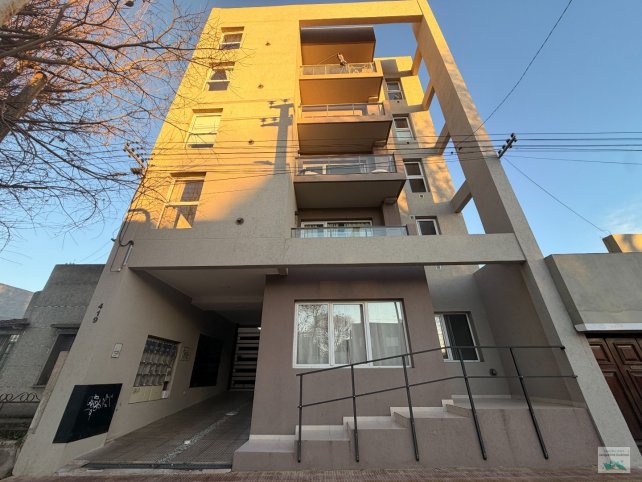 Depto 2 dorm, 70m² en edificio nuevo — Av. Del Valle