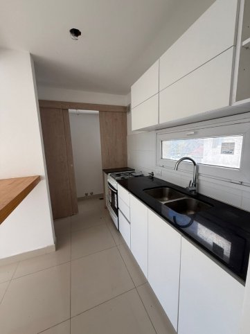 Depto en Venta 1 dorm, 46m² con cochera — Maipú 930