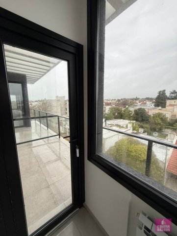 Depto a estrenar 1 dorm, 48m² con cochera — Pinto 1600