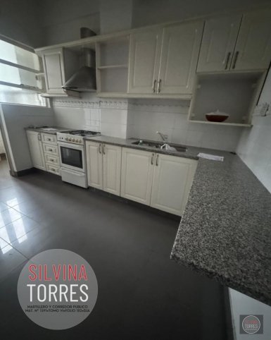 Departamento céntrico de 3 dormitorios 120m² — Pinto 456