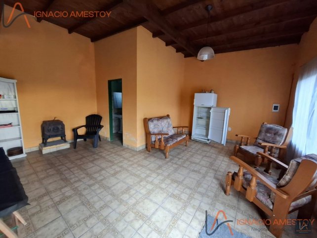 Casa en Venta Picirilli 670, 80m², 1 dormitorio, 2 baños, con quincho y piscina