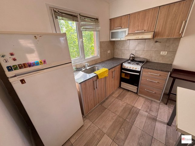 Depto 1 dorm, 40m² con cochera — 14 de Julio