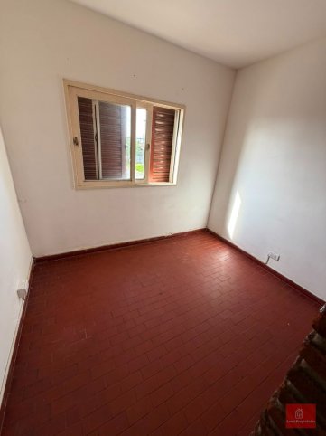 Departamento primer piso, 50m², 2 dorm, 1 baño, balcón