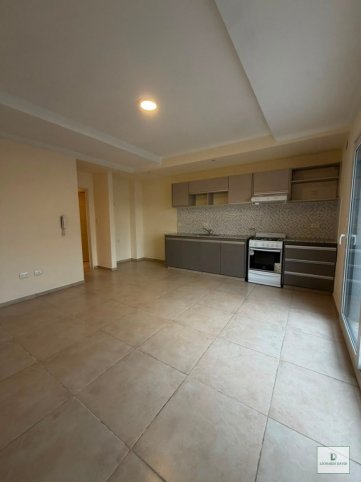 Departamento de una habitación en segundo piso
