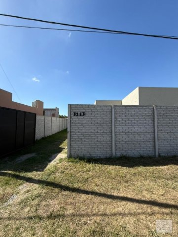 Casa a estrenar 2 dorm, 90m² con garage — Nigro 3100
