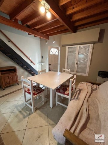 Dúplex en venta, 45m², 1 dormitorio, patio y estacionamiento