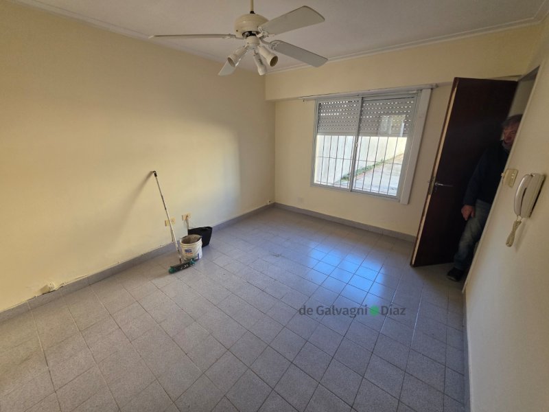 Depto 1 dorm, 55m² en planta baja — 25 de mayo 1472