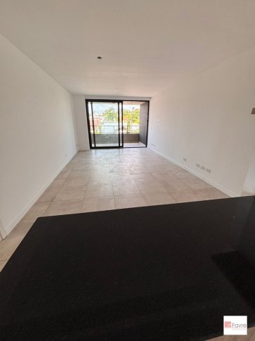 Depto 2 dorm, 90m² a estrenar con cochera — Avellaneda