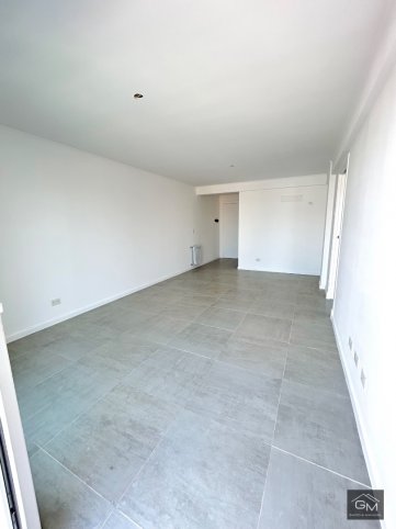 Depto en Venta a Estrenar con Balcón Individual — Sarmiento 238