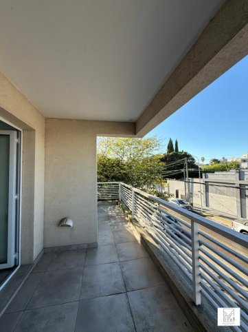 Depto 2 dorm, 90m² céntrico con cochera — 25 de mayo 800