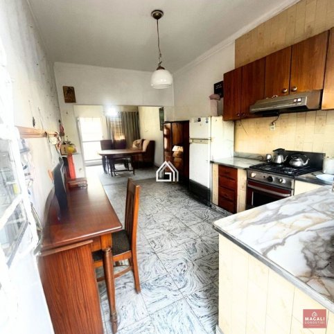 Casa en VENTA Roca 1100, Tandil, 120m², 2 dormitorios, cochera