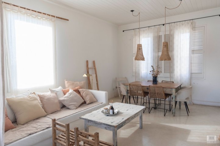 Casa 4 dorm, 250m² en Barrio Golf con piscina