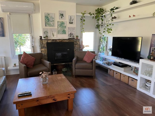 Casa en Zona Don Bosco, 8 dorm, 454m², 5 baños, 5 cocheras