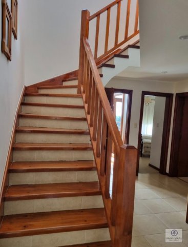 Casa 3 dorm, 350m² en Country Sierras del Tandil con garage