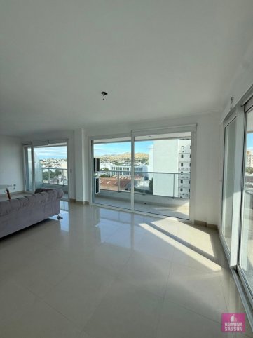 Depto 3 dorm, 120m² en San Martín y Paz con cochera