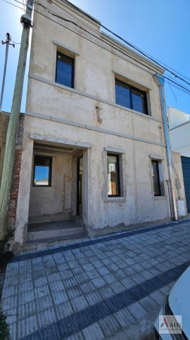 PH 2 dorm, 100m² en Liniers 800 con garage