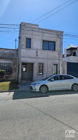 PH 2 dorm, 100m² en Liniers 800 con garage