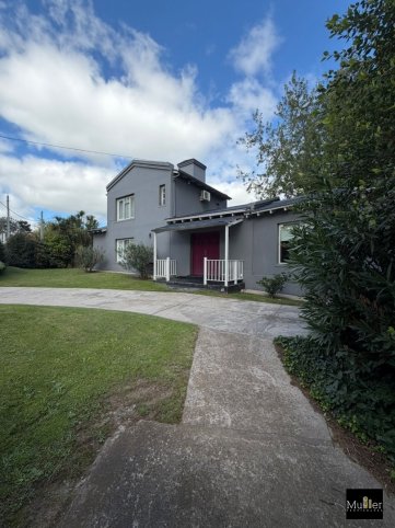 Casa 3 dorm, 250m² en Barrio Golf