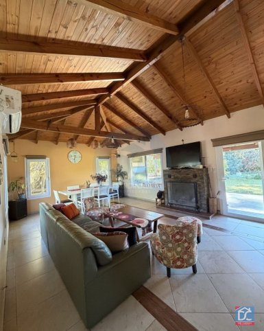 Casa 3 dorm, 237m² en Don Bosco con pileta y garage