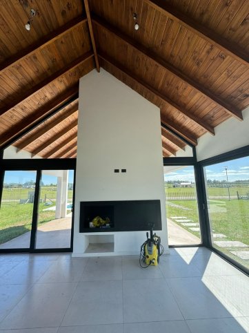 Casa a estrenar en Bº Privado La Vaguada, 190m², 3 dorm, 3 baños, garage