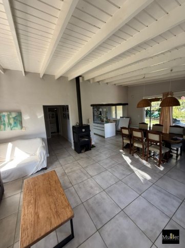 Casa 2 dorm, lote de 2000m² con pileta — Zona Campus universitario