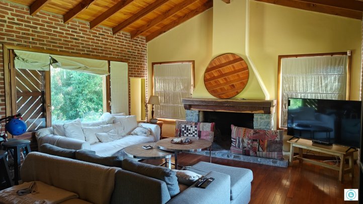Casa 2 dorm, 140m² con garage — zona lago
