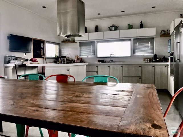 Casa 3 dorm, 340m² en El Granito con garage y piscina
