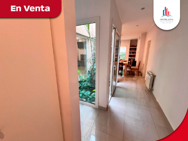 Casa 2 dorm, 174m² con patio y pileta — 25 de Mayo