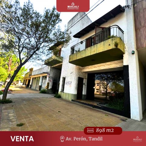 Casa en Venta Av. Perón, 898m², 4 dorm, 5 baños, garage