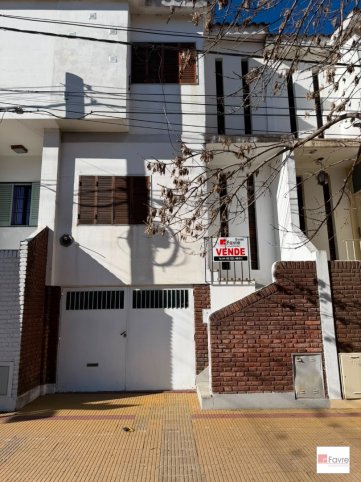 Depto 2 dorm, 85m² con cochera — Av. Avellaneda